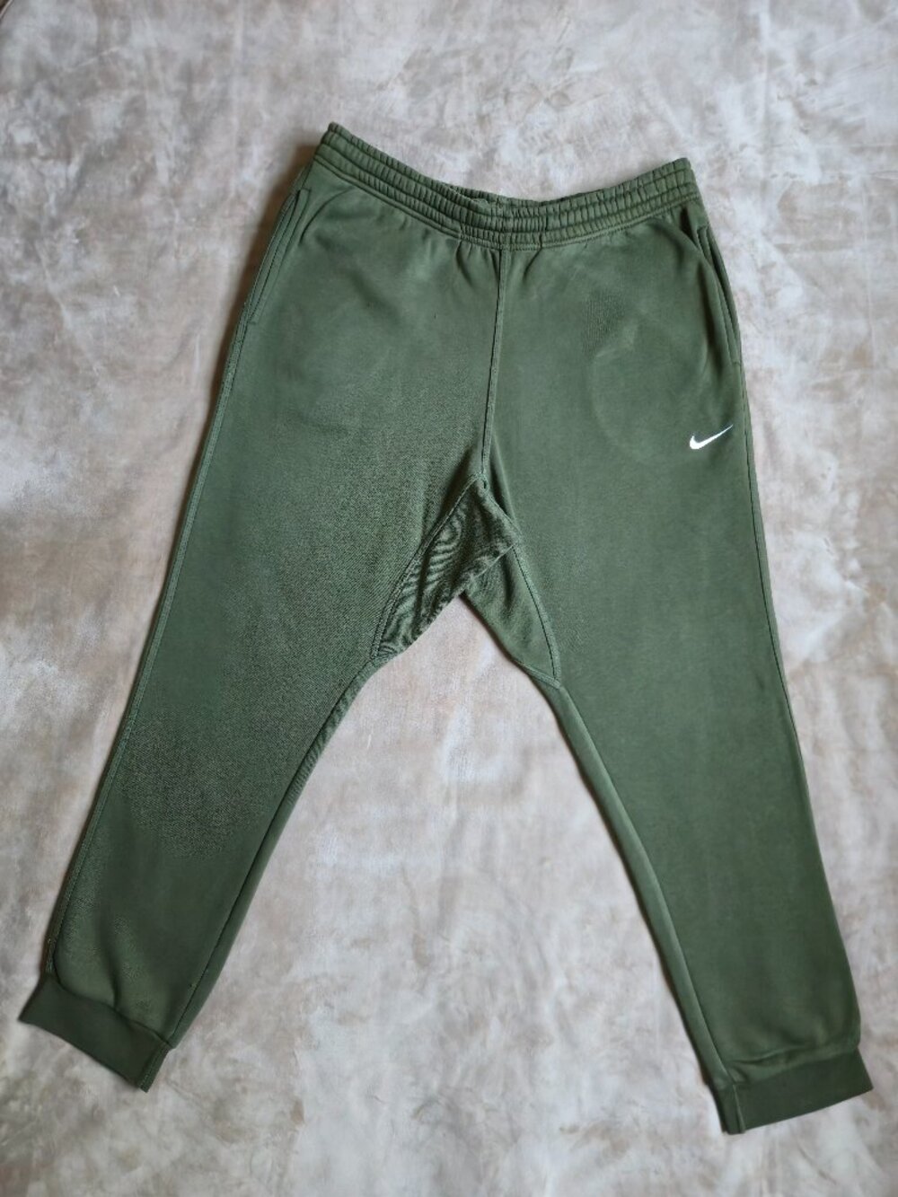 Nike Sportswear Club Fleece Tapered Jogger Pants Olive Green White Swoosh Men's
